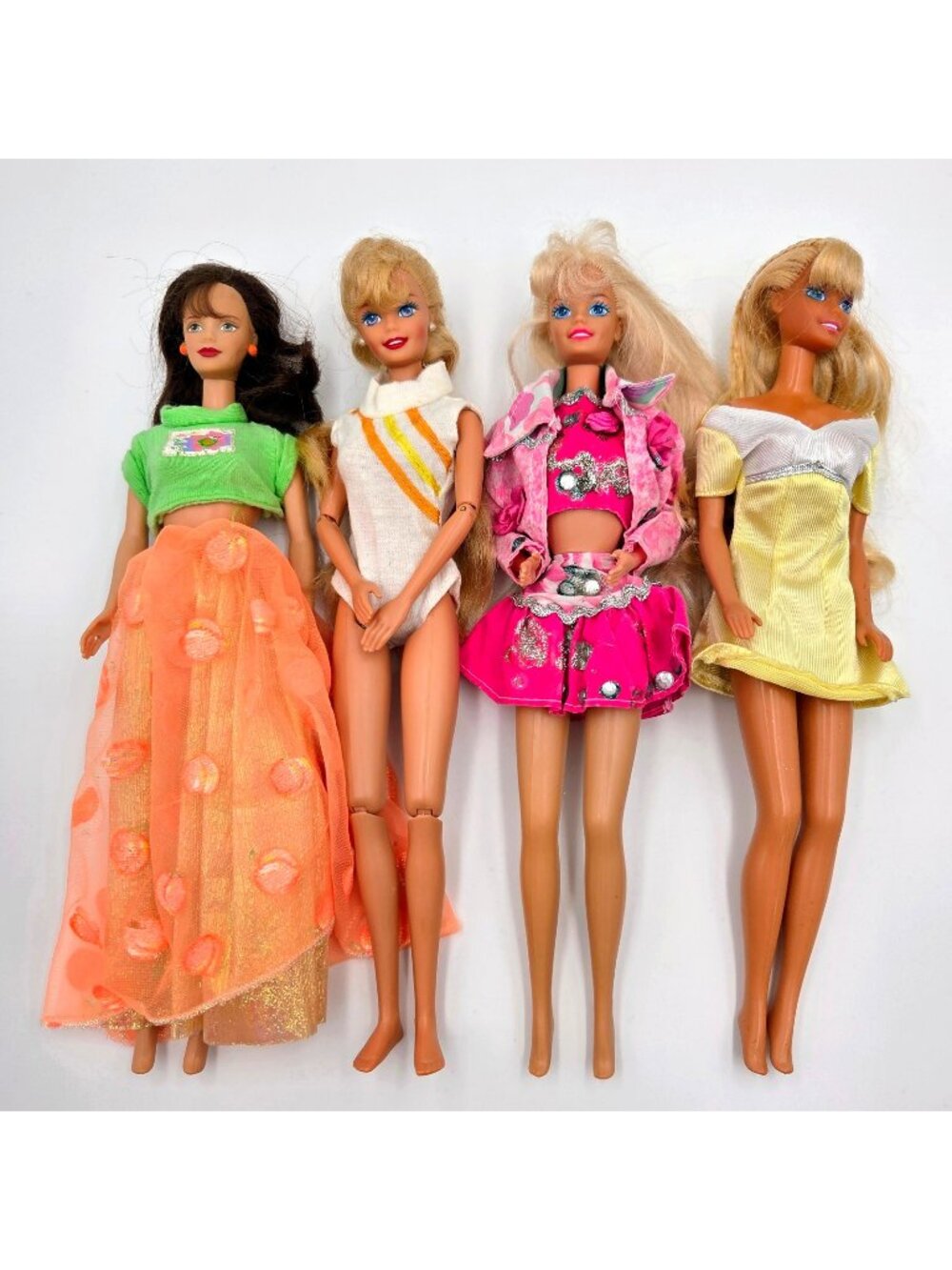 Barbie Doll Lot Fruit Fantasy Peach University Dazzle N’ Paint Hawaiian Fun Read